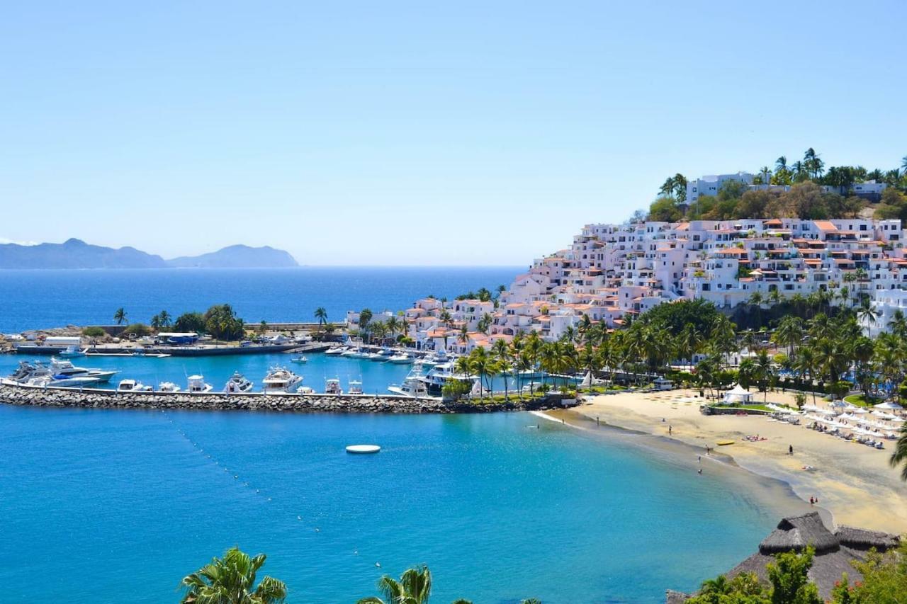 Playasol Las Hadas Manzanillo Exterior photo