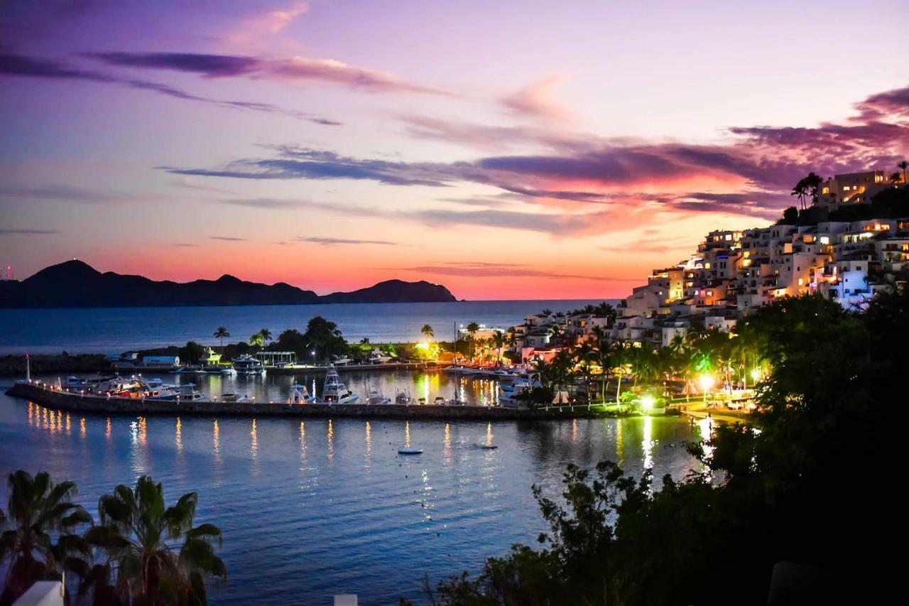 Playasol Las Hadas Manzanillo Exterior photo